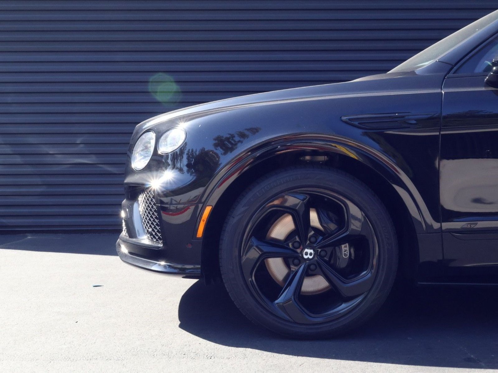 Certified 2022 Bentley Bentayga AWD/4WD image 7