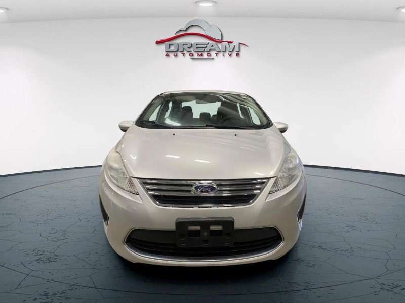 Used 2012 Ford Fiesta SE FWD image 2