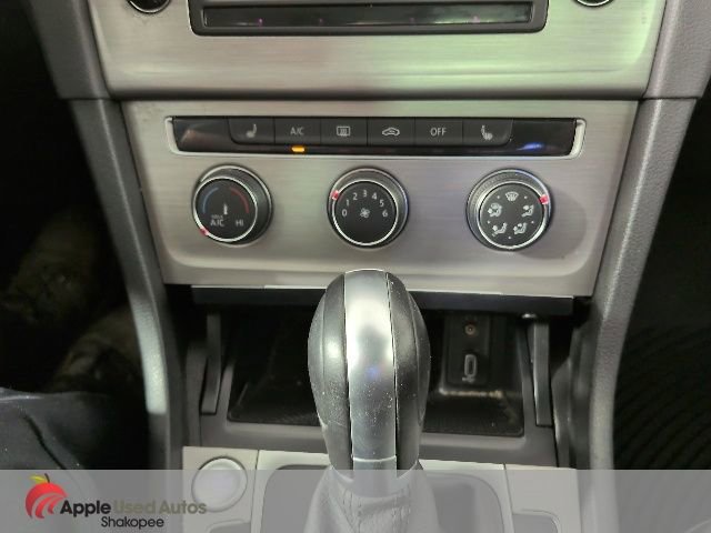 Used 2017 Volkswagen Golf SE FWD image 21