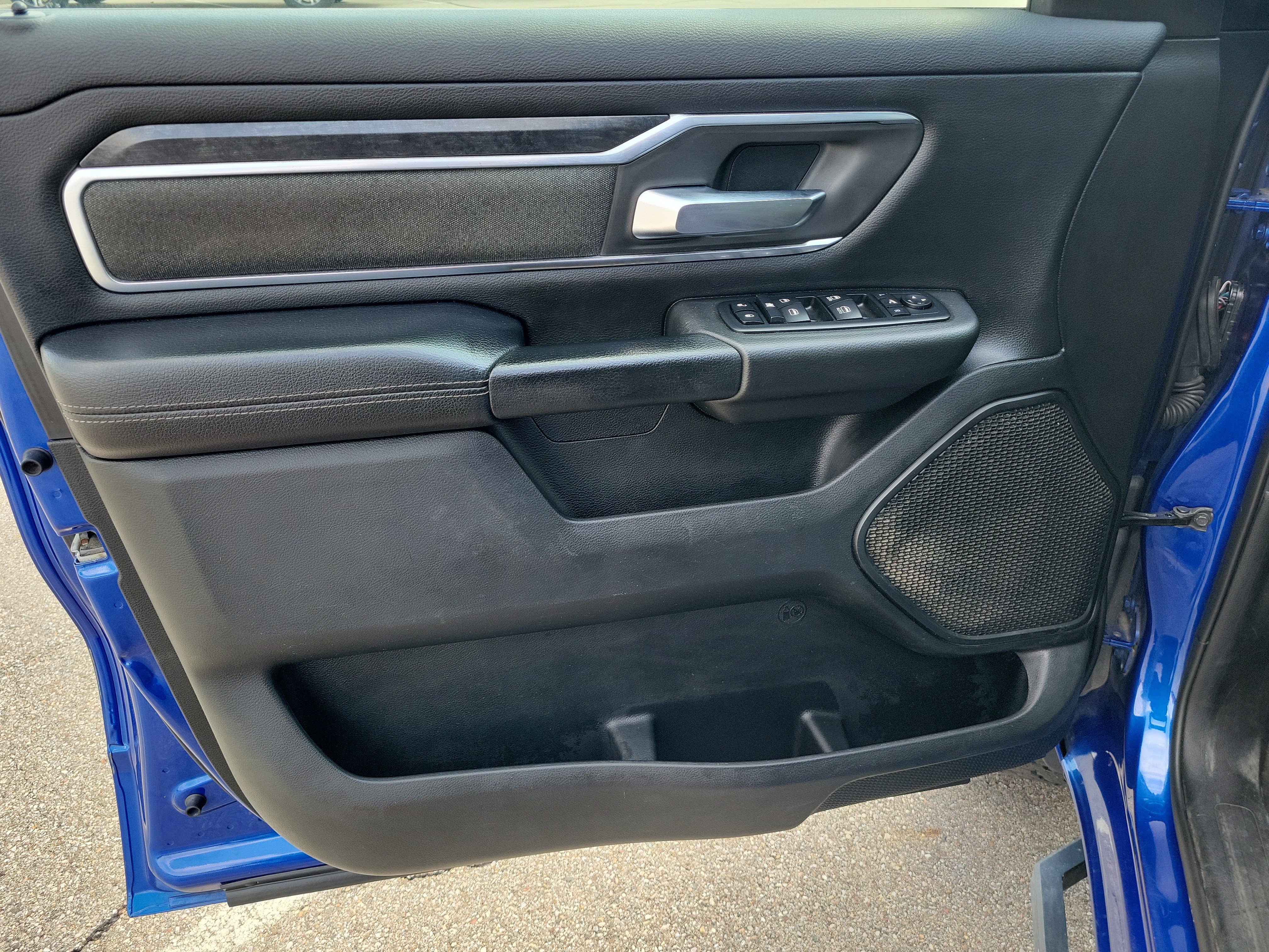 Used 2019 RAM 1500 Big Horn AWD/4WD image 19