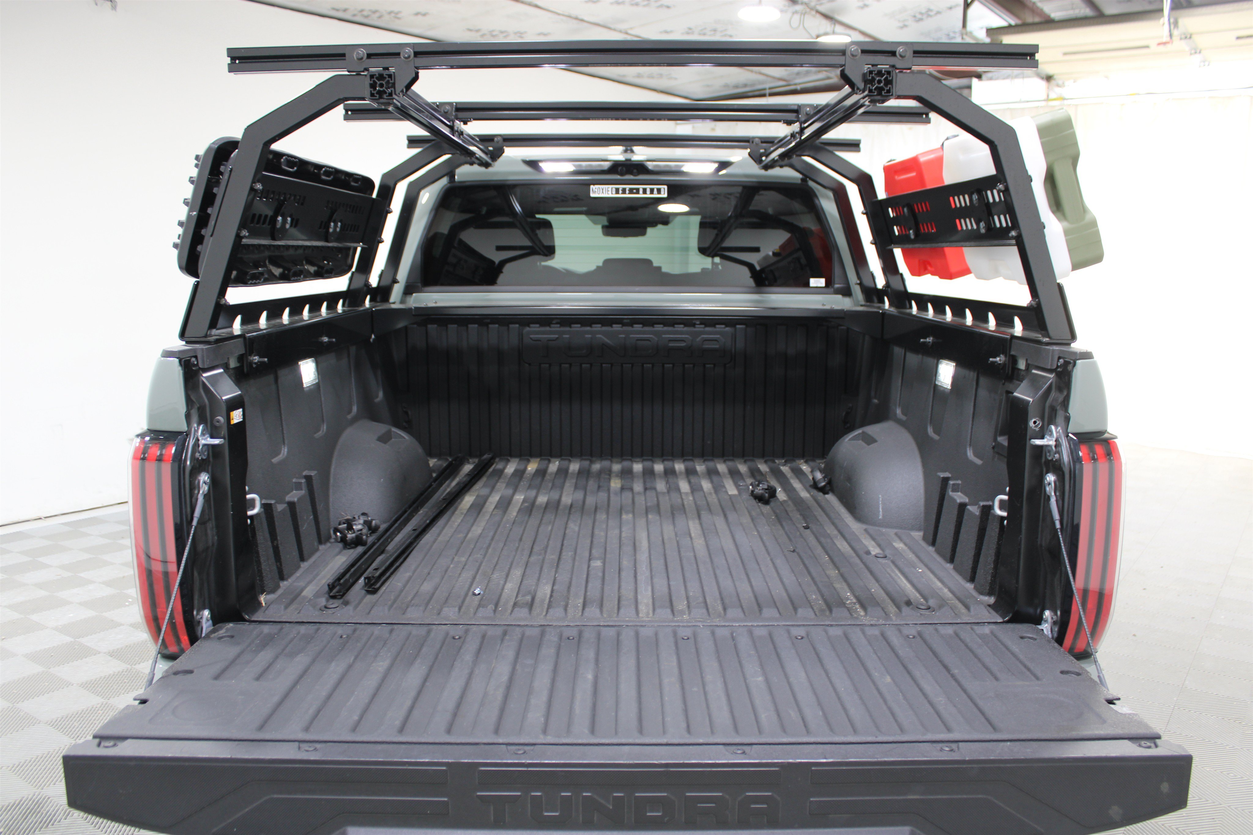 Used 2026 Toyota Tundra Platinum w/ TRD Off-Road Package AWD/4WD image 22