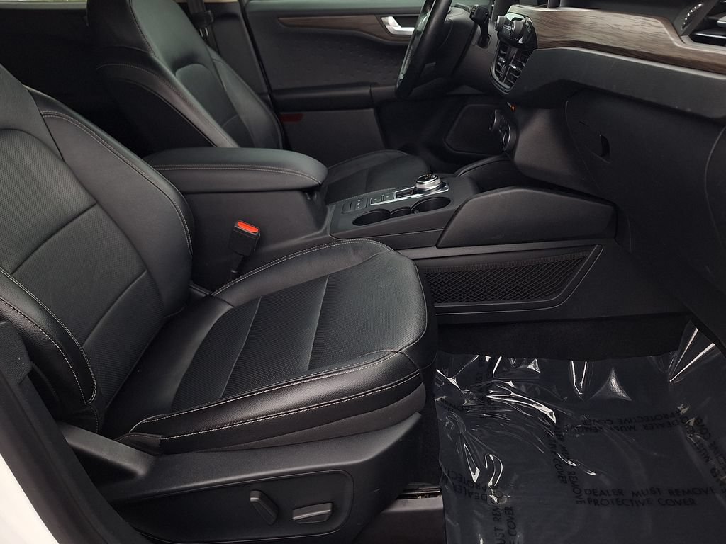 Used 2020 Ford Escape Titanium AWD/4WD image 27