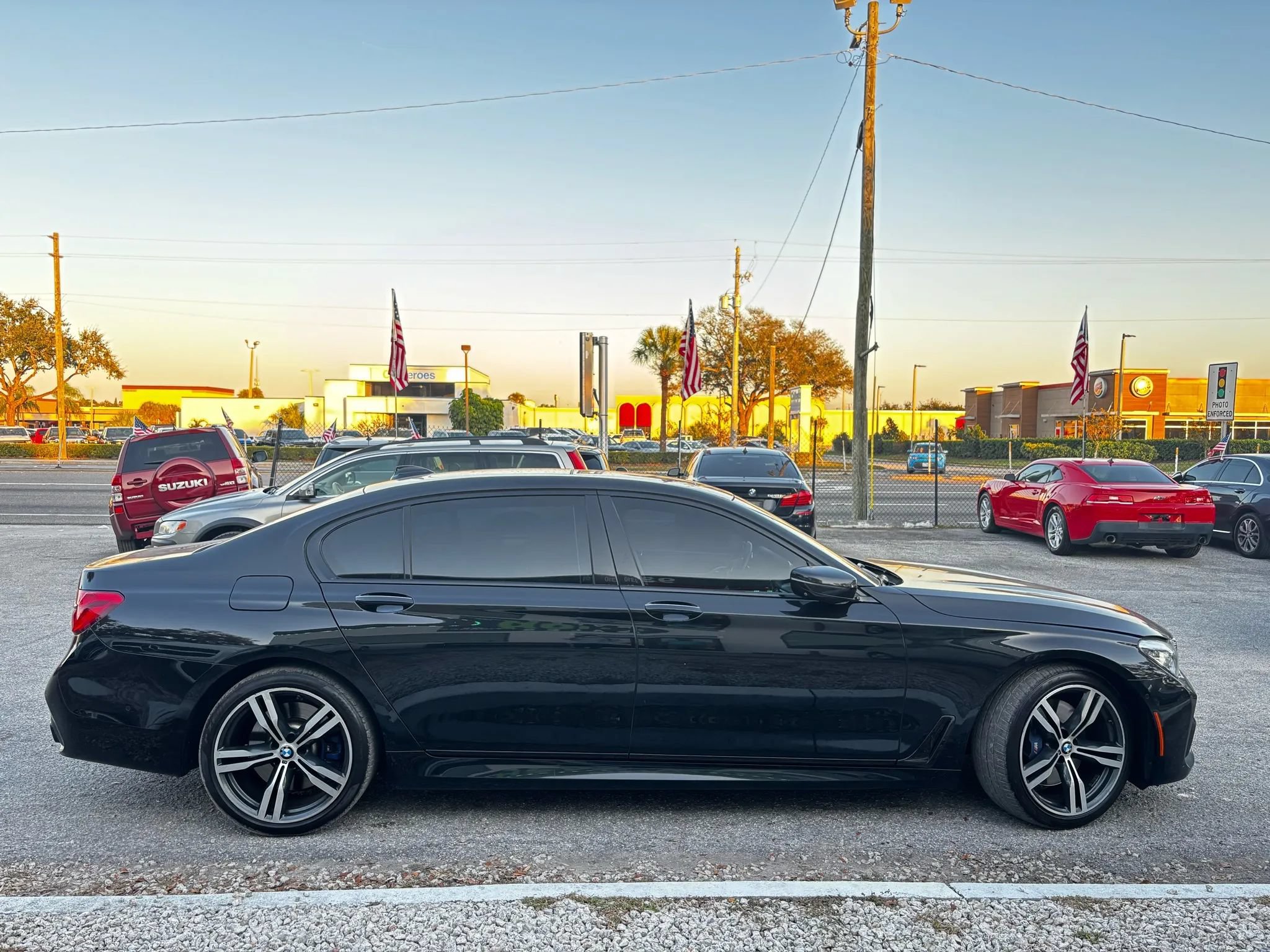 Used 2017 BMW 750i RWD image 8