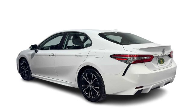 Used 2019 Toyota Camry SE w/ Convenience Package FWD image 4