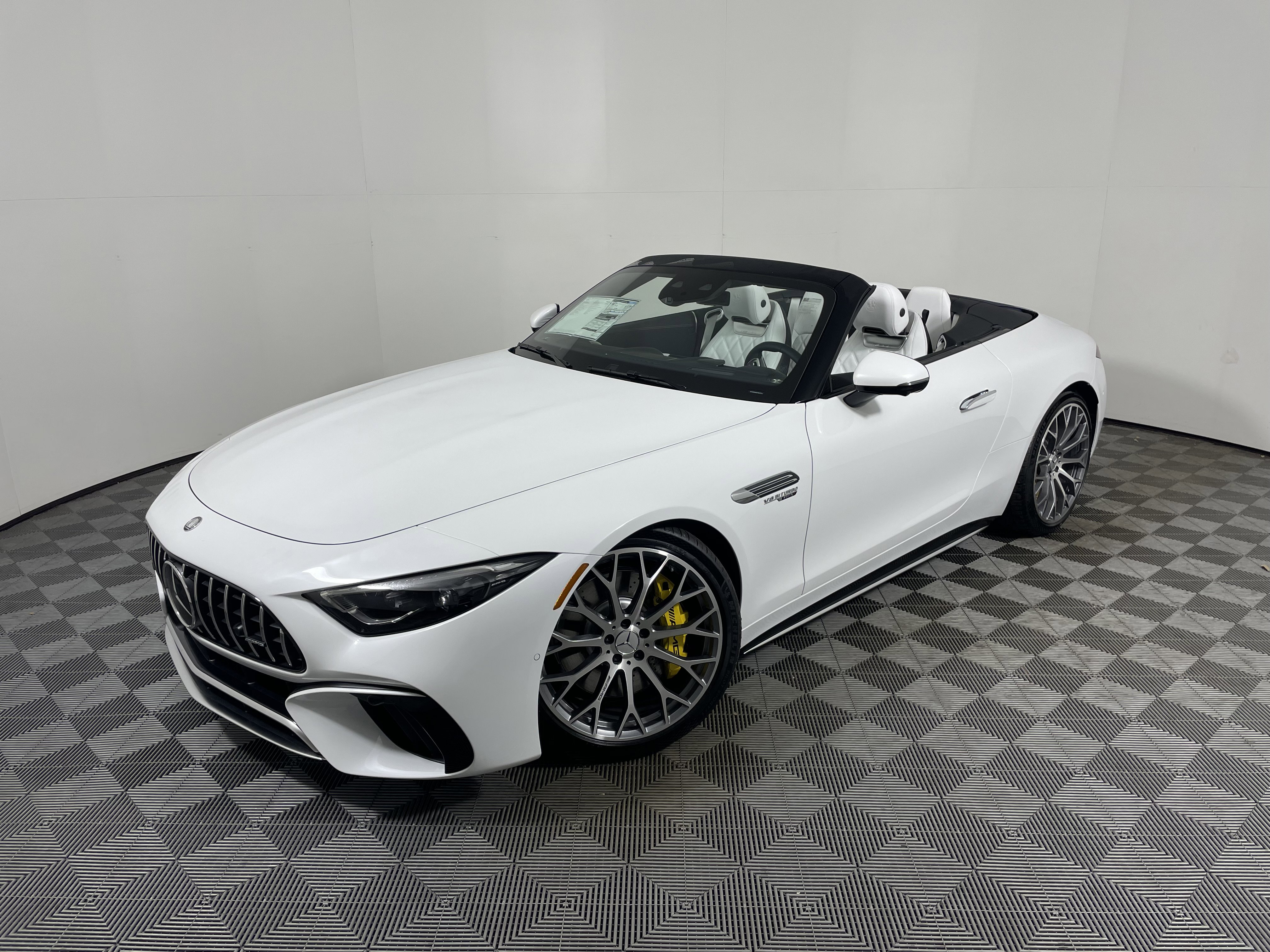 New 2026 Mercedes-Benz SL 55 AMG 4MATIC image 1