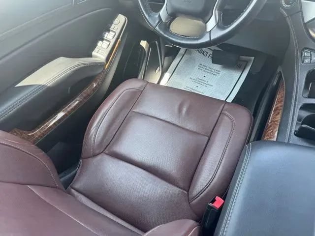 Used 2019 Chevrolet Suburban Premier w/ Premier Plus Edition AWD/4WD image 24