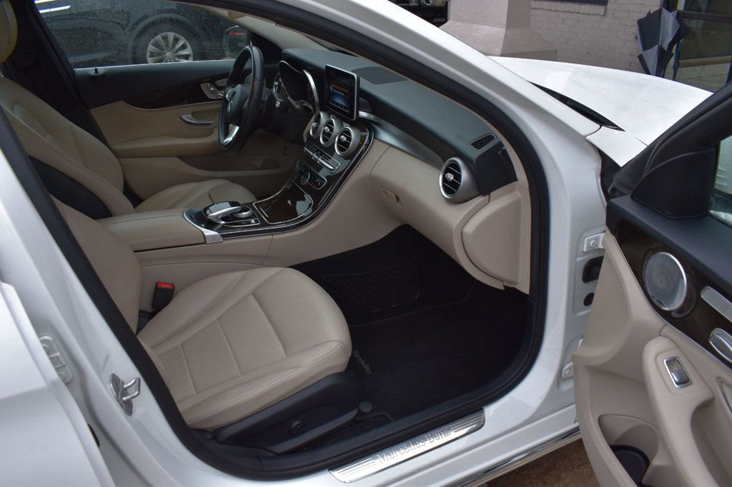 Used 2015 Mercedes-Benz C 300 Sedan image 18