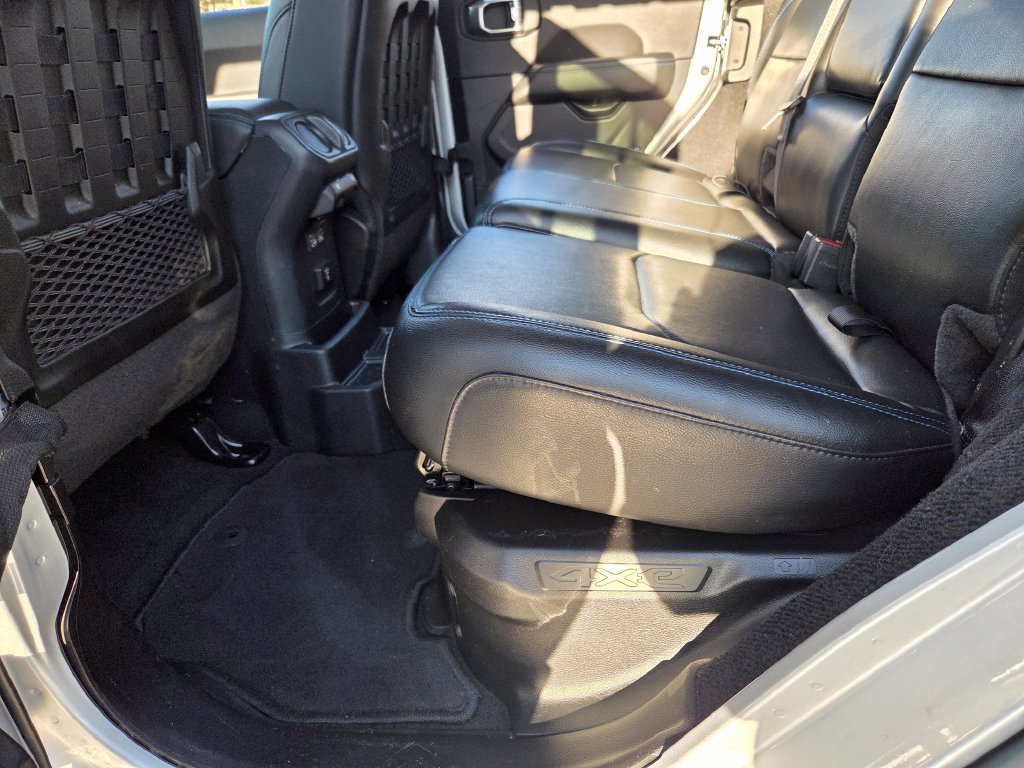 Used 2023 Jeep Wrangler Unlimited Rubicon 4xe w/ Steel Bumper Group AWD/4WD image 22