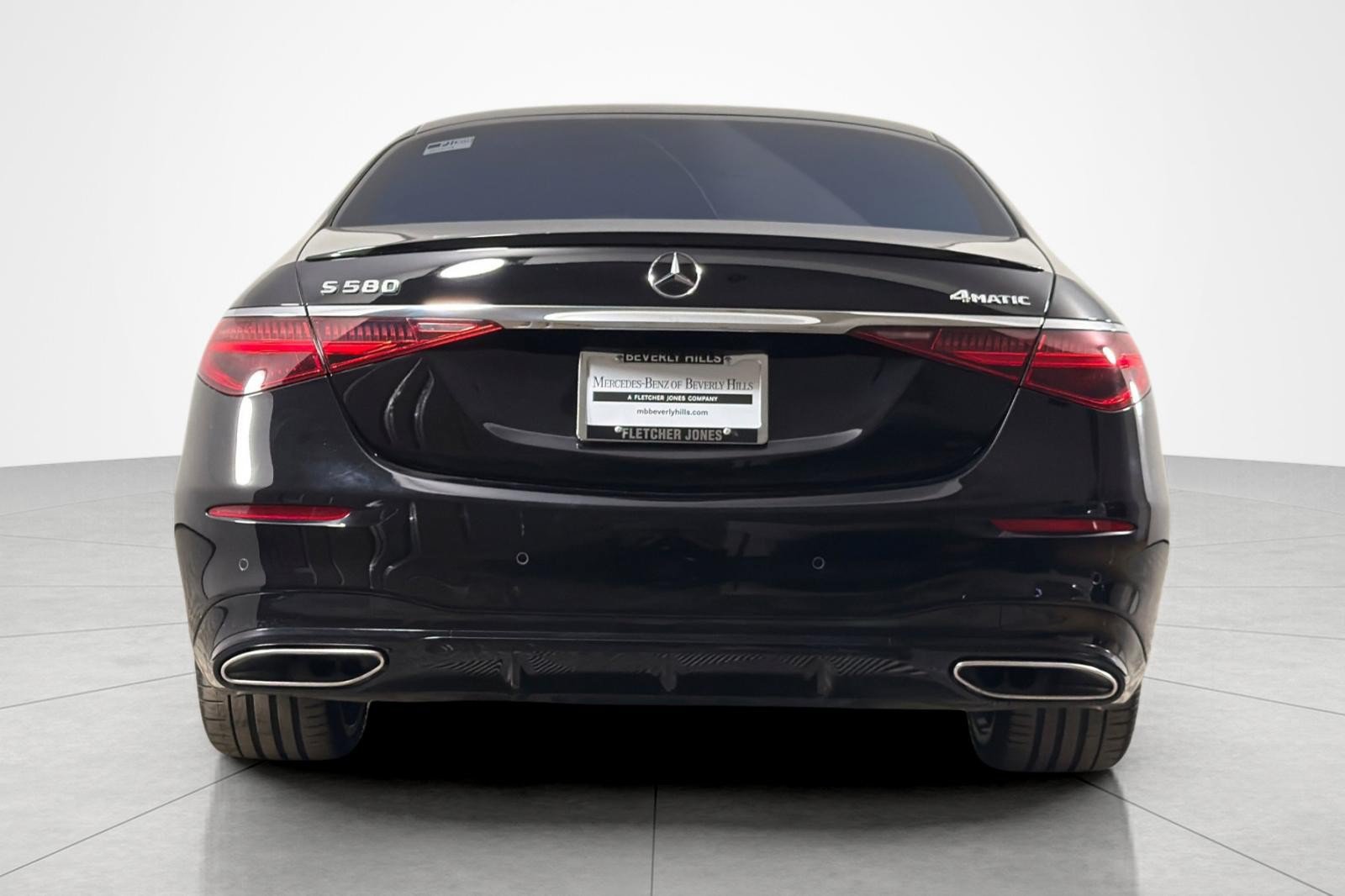 Used 2021 Mercedes-Benz S 580 4MATIC Sedan image 4