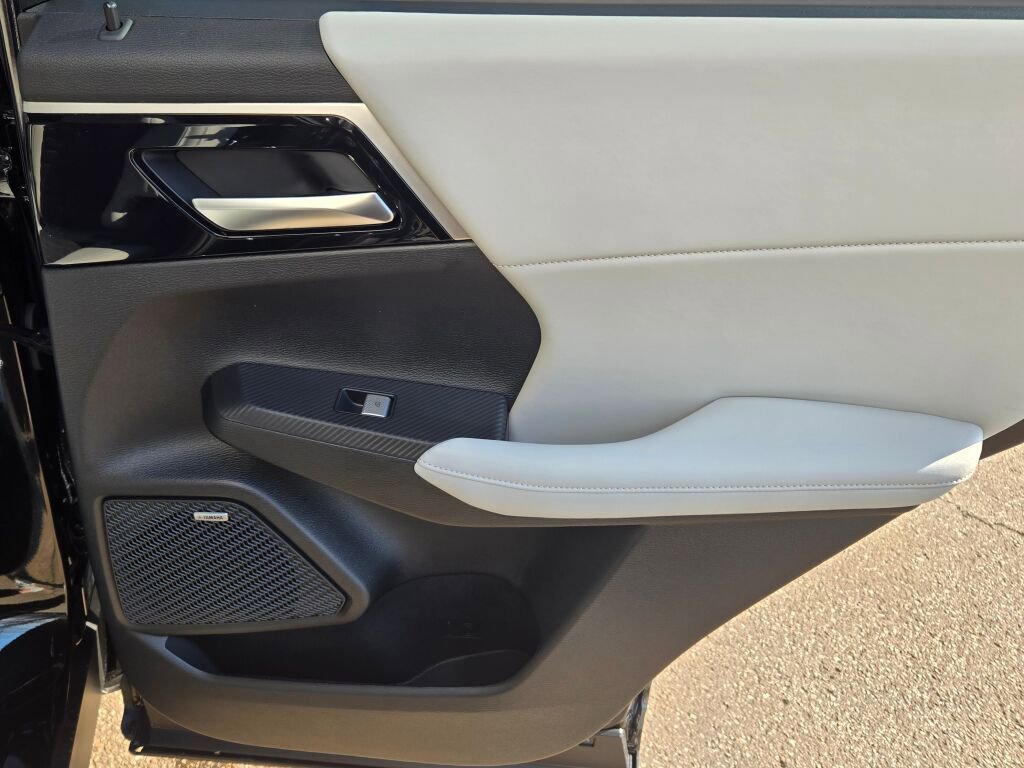 New 2026 Mitsubishi Outlander SE AWD/4WD image 8
