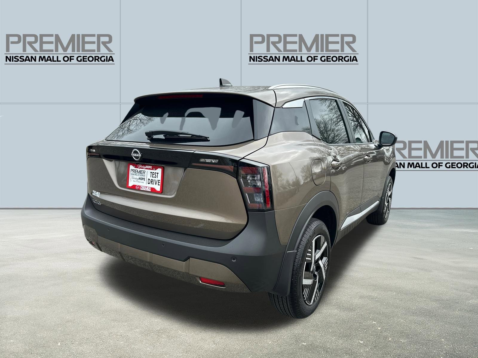 Used 2026 Nissan Kicks SV image 5