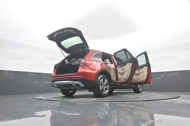 Used 2021 Mercedes-Benz GLC 300 4MATIC w/ Multimedia Package image 37