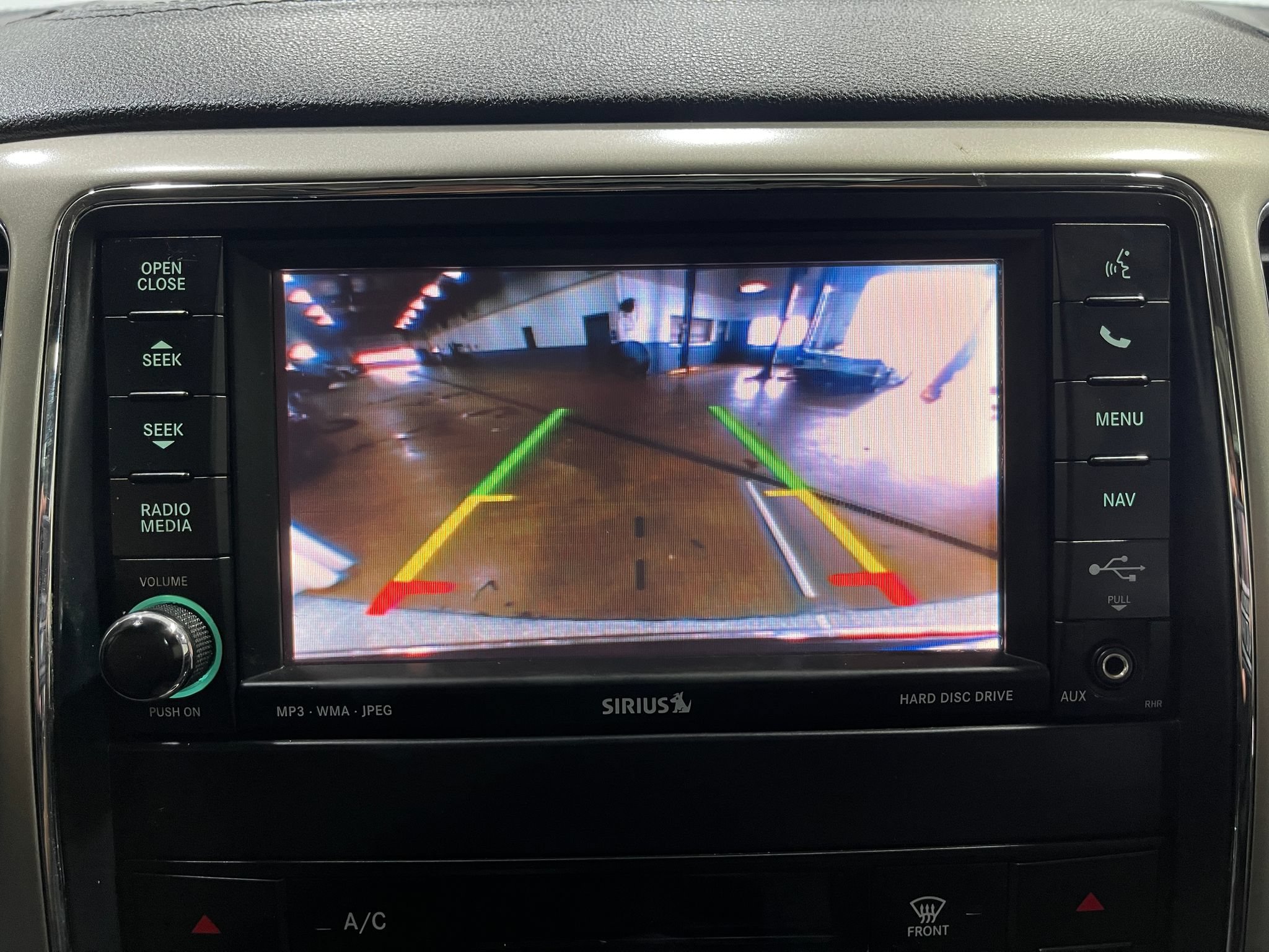 Used 2012 Jeep Grand Cherokee Overland AWD/4WD image 11
