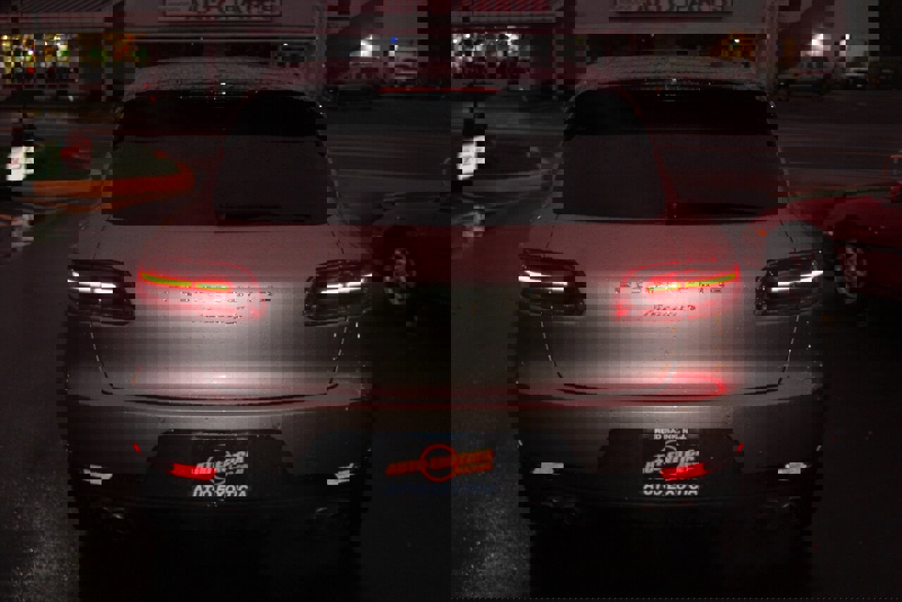 Used 2017 Porsche Macan S image 25