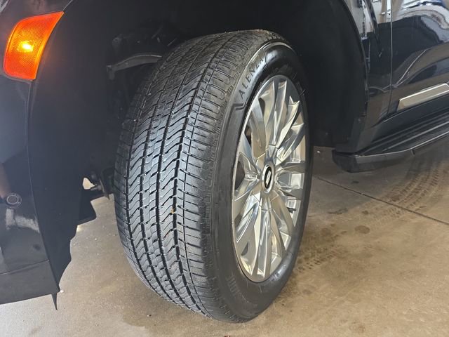 Certified 2024 Cadillac Escalade Premium Luxury AWD/4WD image 34