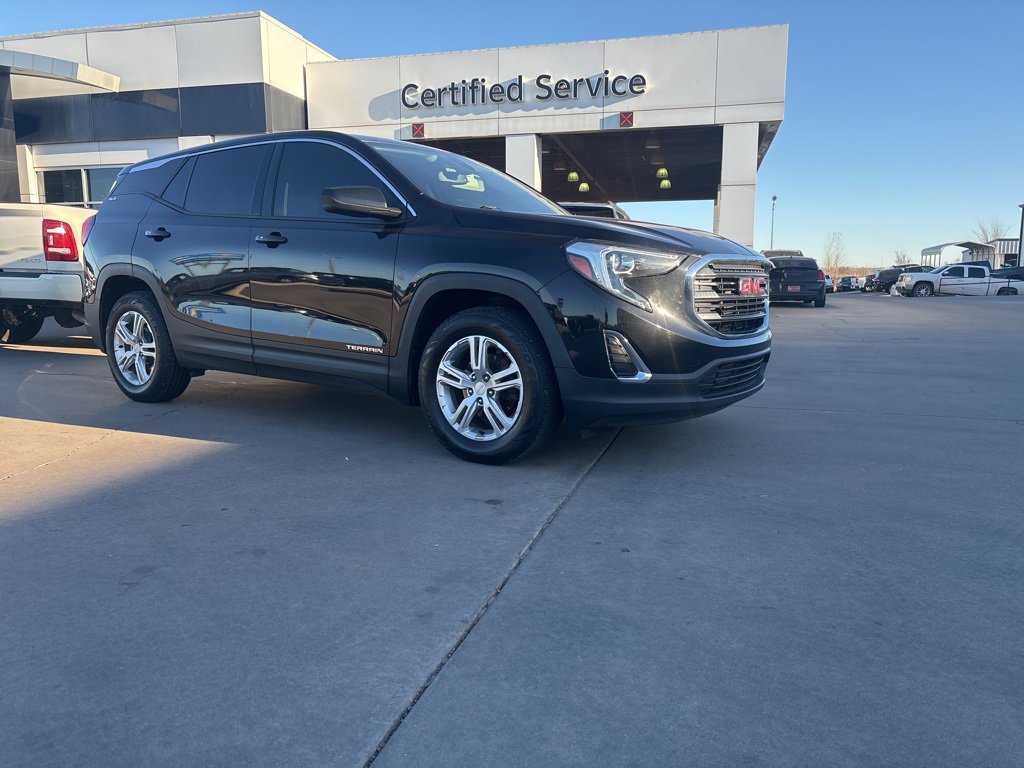 Used 2020 GMC Terrain SLE image 1