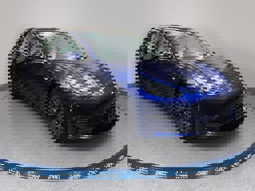 Used 2018 Tesla Model 3 Long Range image 4