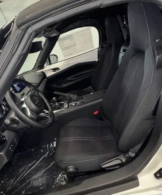 New 2026 MAZDA MX-5 Miata Club w/ Weather Package RWD image 12