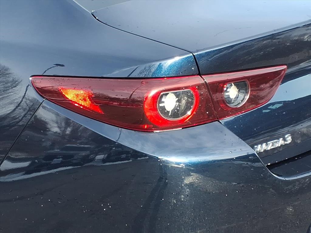 Used 2025 MAZDA MAZDA3 s image 9