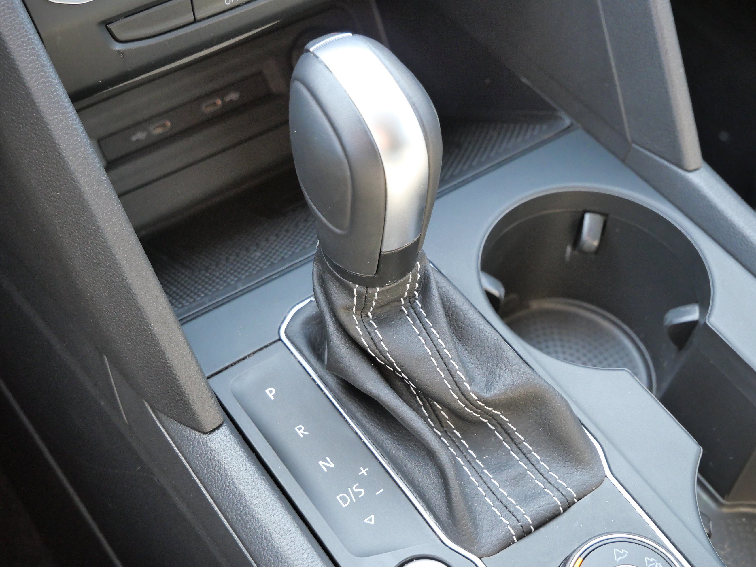 Certified 2021 Volkswagen Atlas SE w/ Towing Package image 25