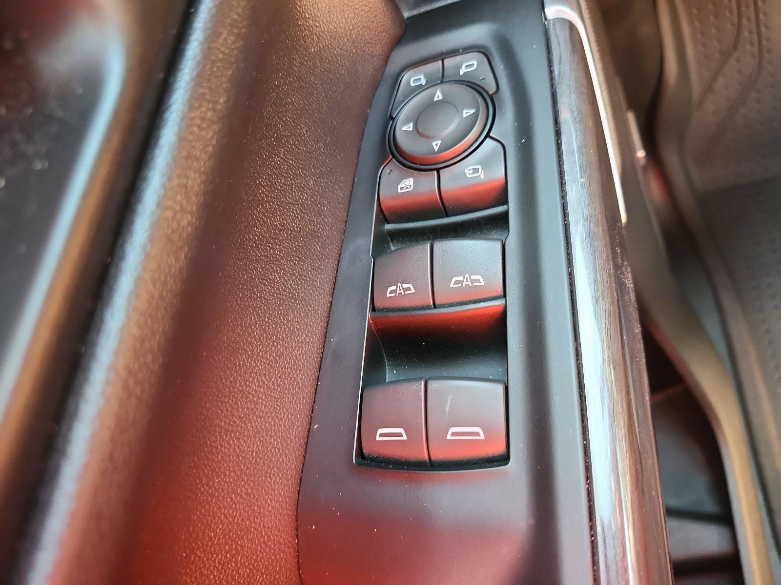 Used 2019 Chevrolet Silverado 1500 LTZ AWD/4WD image 24