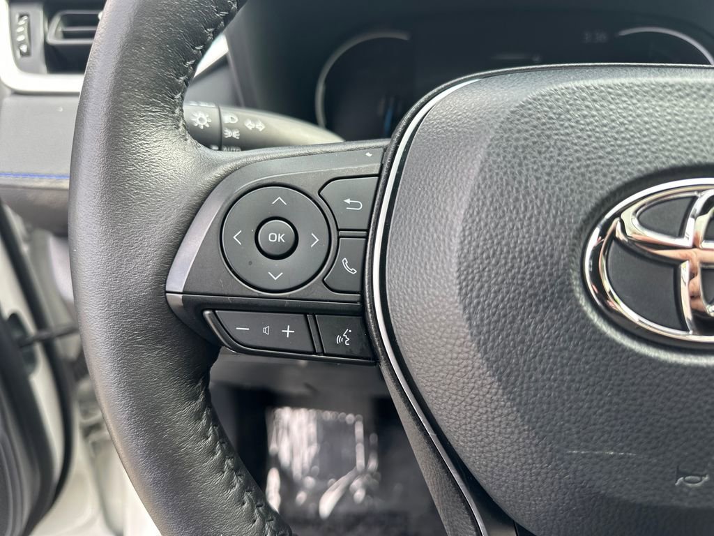 Certified 2022 Toyota RAV4 XSE w/ XSE Grade Weather Package AWD/4WD image 19