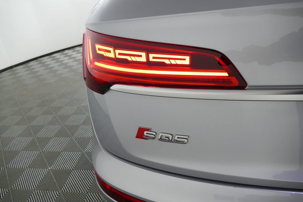 Used 2023 Audi SQ5 Prestige image 2