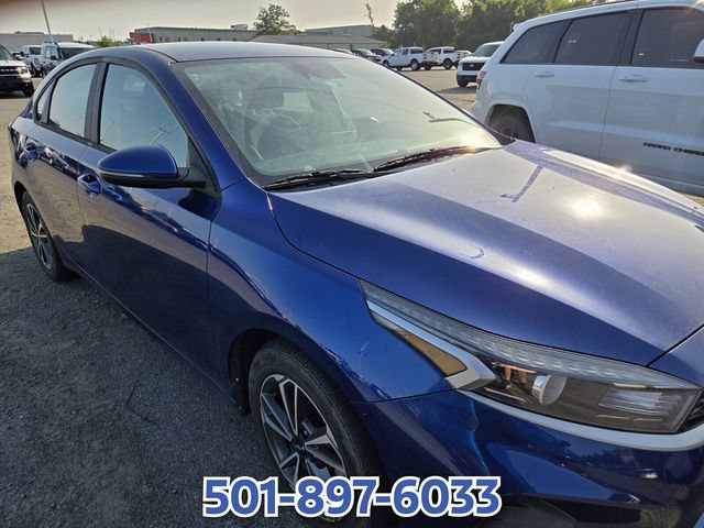 Used 2023 Kia Forte LXS w/ LXS Technology Package FWD image 4