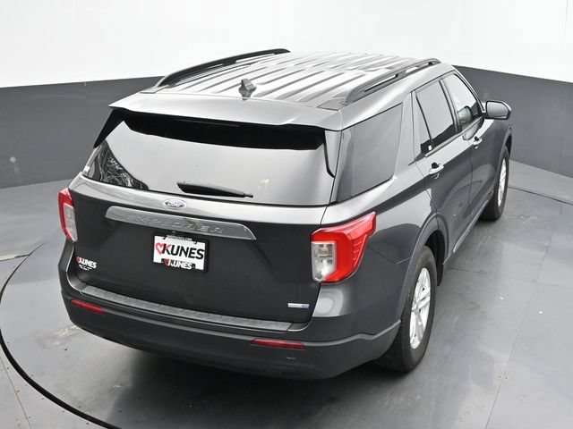 Used 2020 Ford Explorer XLT AWD/4WD image 35