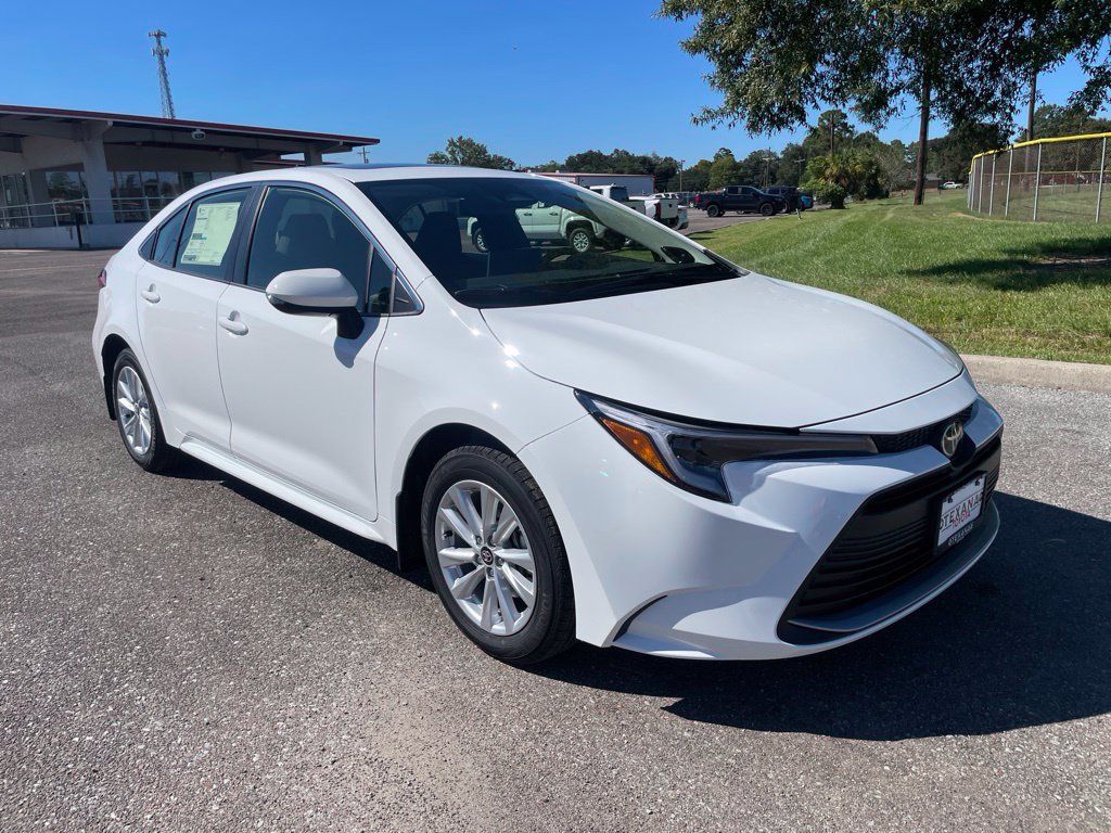 New 2027 Toyota Corolla XLE FWD image 1