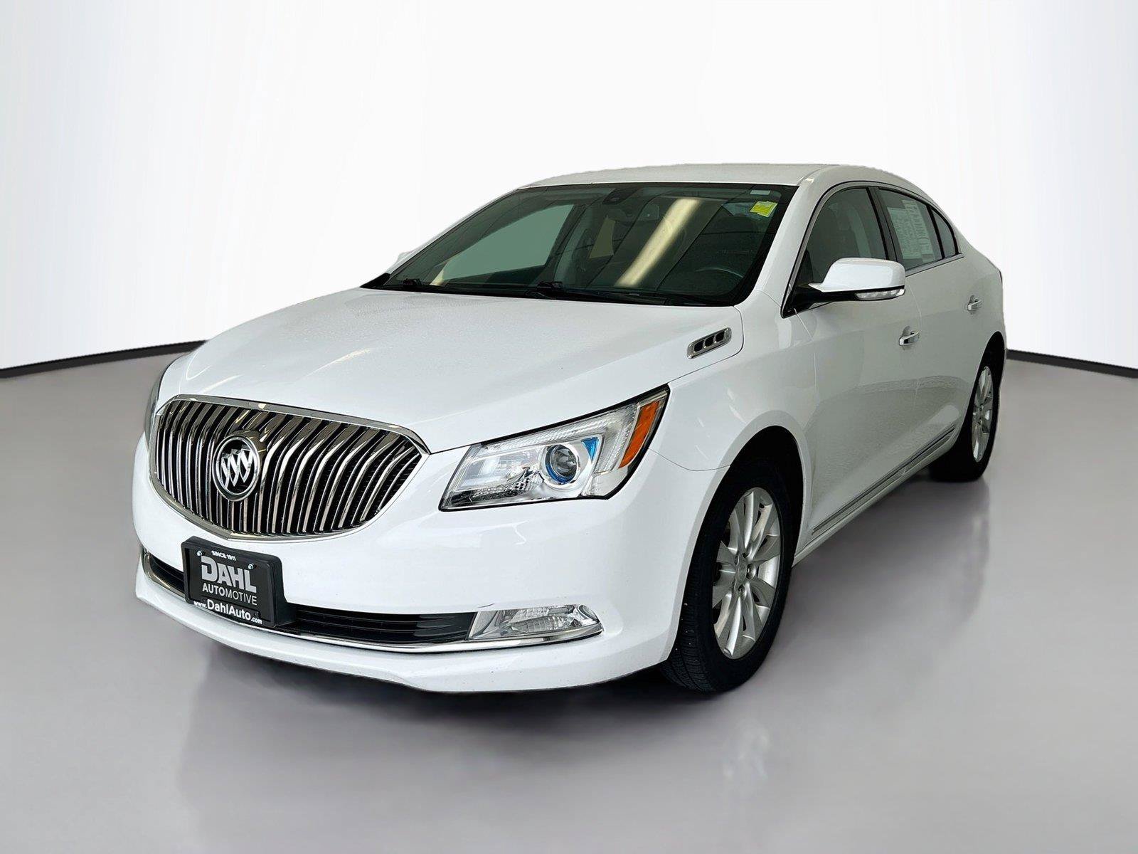 Used 2015 Buick LaCrosse Leather FWD image 4