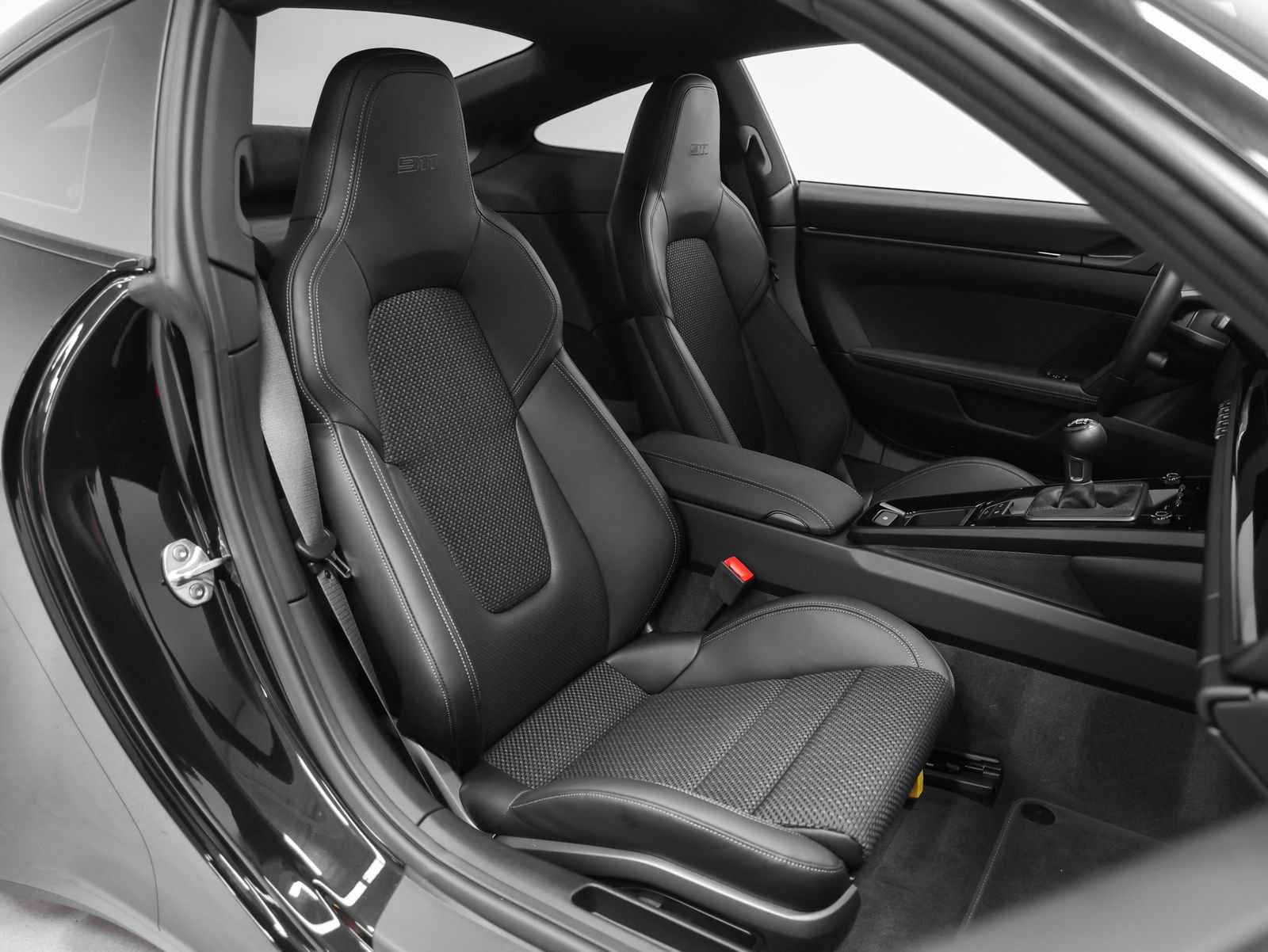 Certified 2024 Porsche 911 Carrera T RWD image 26
