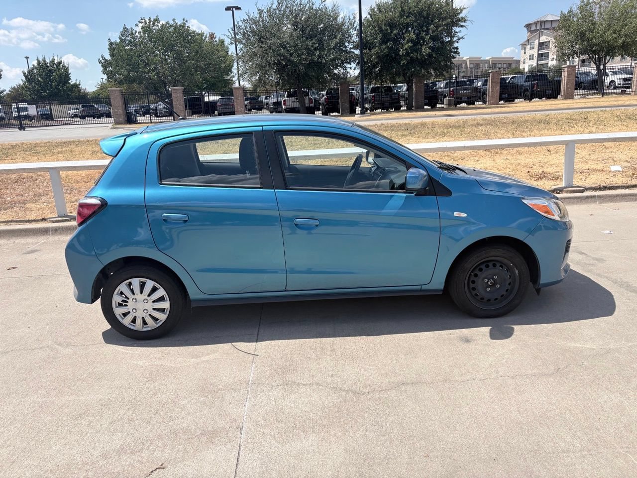 Used 2024 Mitsubishi Mirage ES FWD image 3