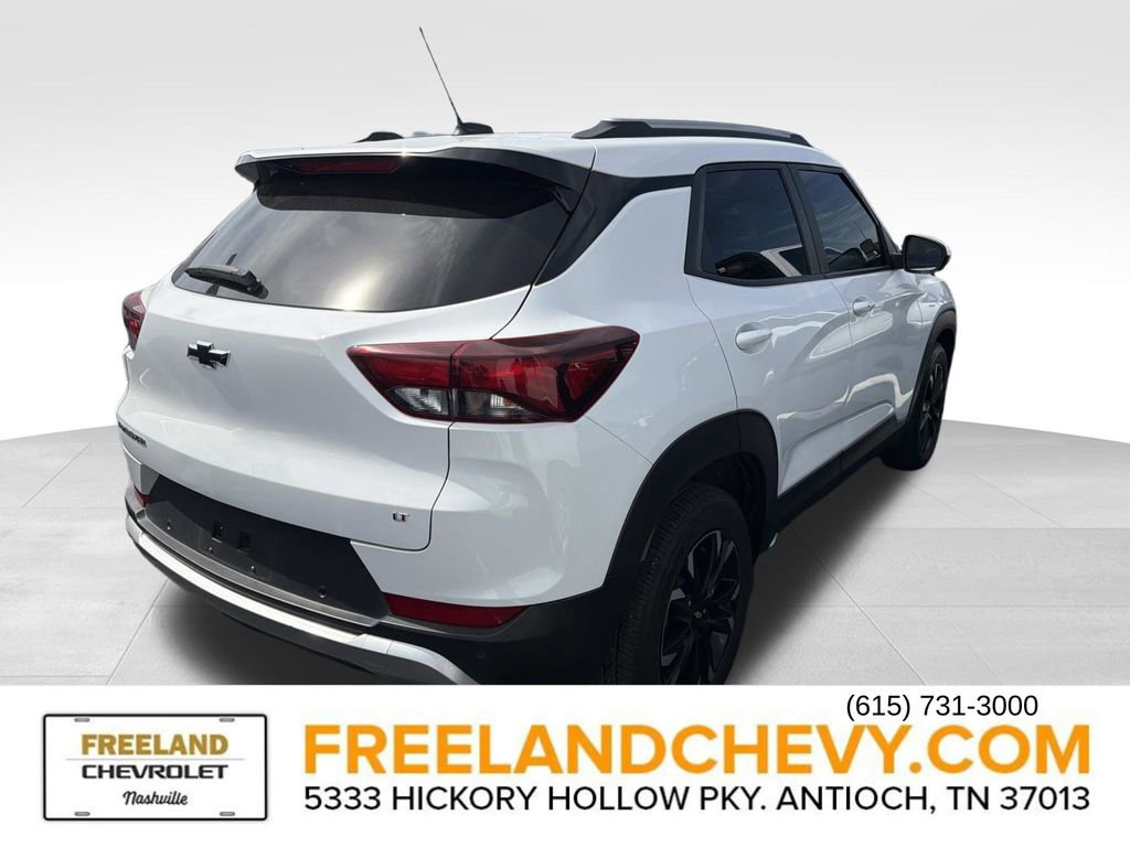 Used 2022 Chevrolet TrailBlazer LT w/ Convenience Package FWD image 2