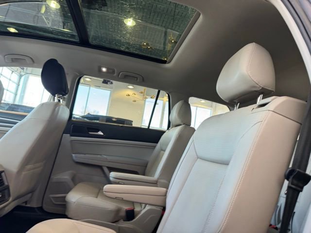 Used 2021 Volkswagen Atlas SEL R-Line image 12