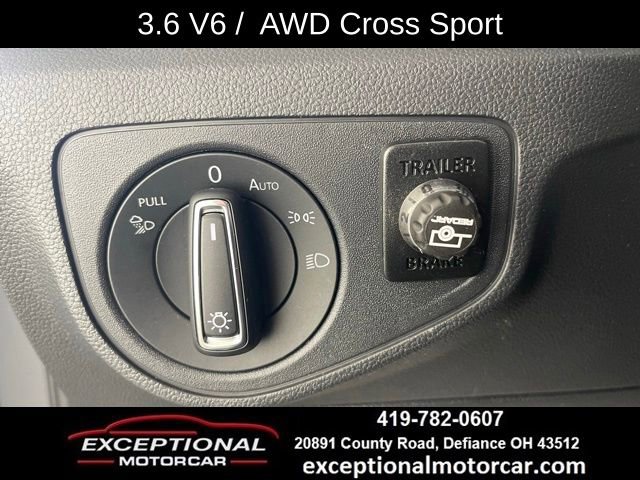 Used 2022 Volkswagen Atlas Cross Sport SEL Premium R-Line image 36