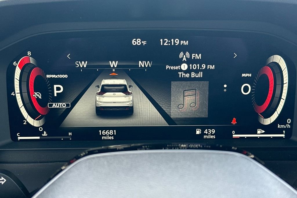 Used 2026 Nissan Rogue SL AWD/4WD image 25