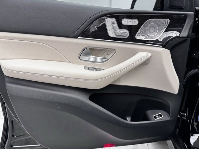 Used 2023 Mercedes-Benz GLS 450 4MATIC image 36