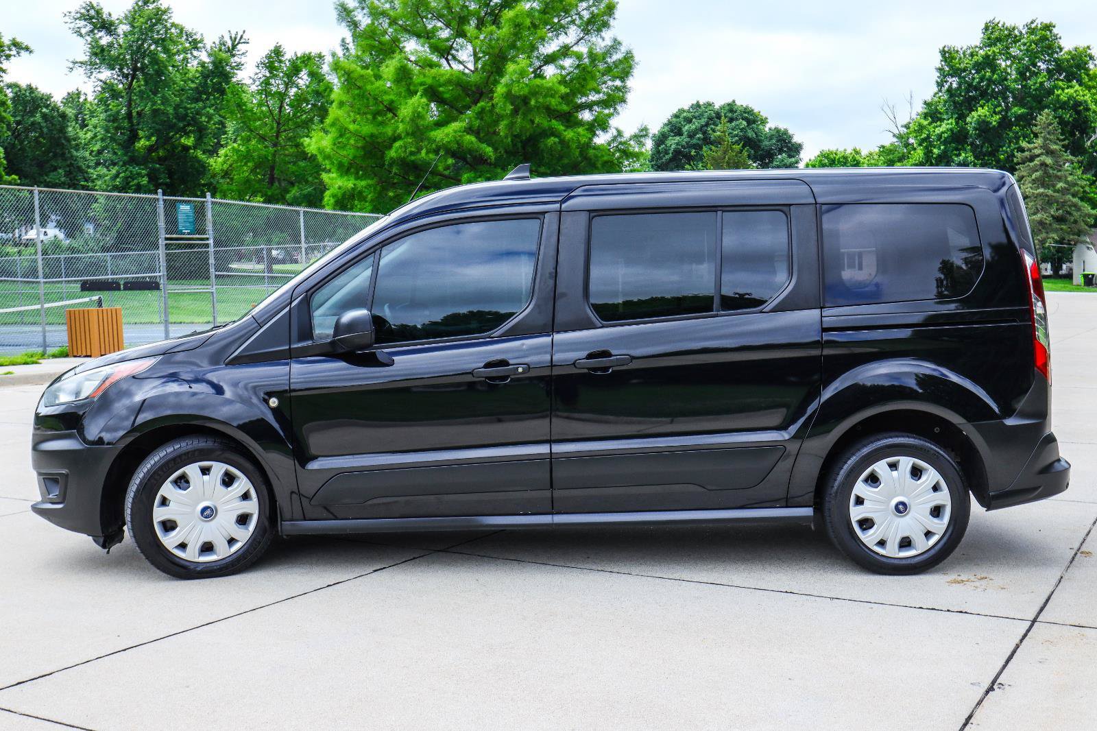 Used 2021 Ford Transit Connect XL FWD image 4