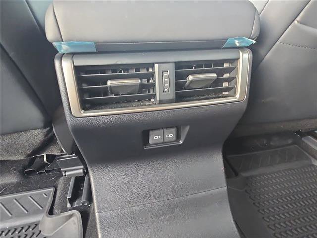 Used 2024 Lexus GX 550 AWD/4WD image 17