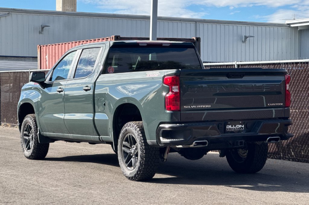 Used 2025 Chevrolet Silverado 1500 Custom Trail Boss AWD/4WD image 9