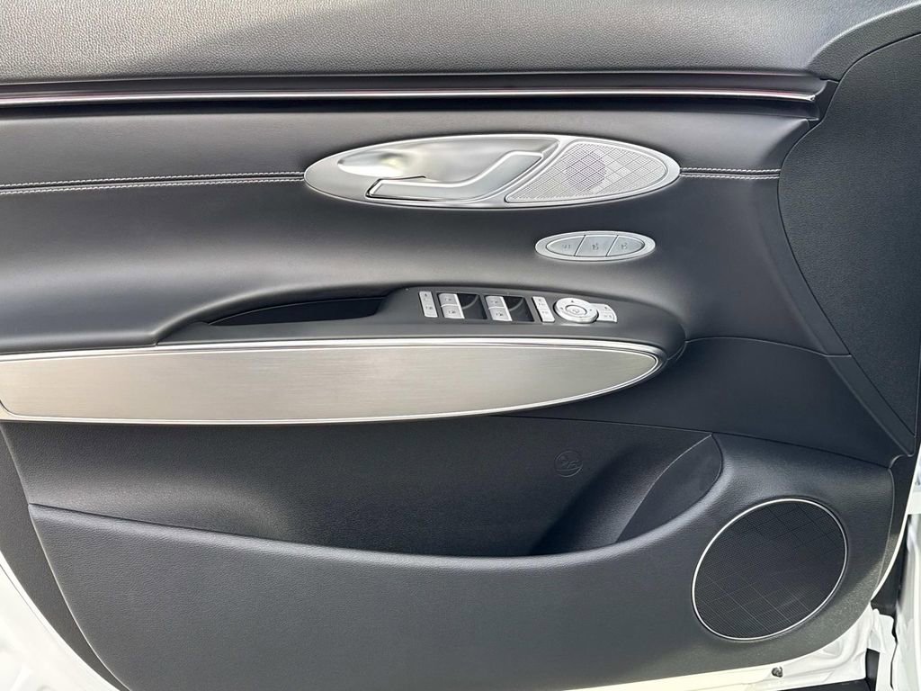 New 2026 Genesis GV70 2.5T Select image 20