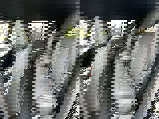 Used 2024 Mercedes-Benz GLB 250 4MATIC image 18