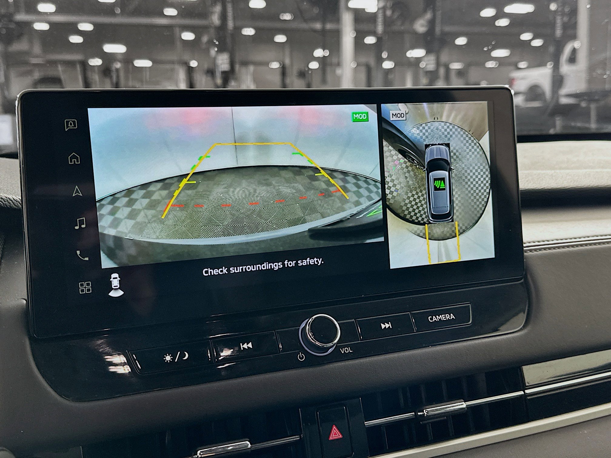 Used 2025 Mitsubishi Outlander SE image 23