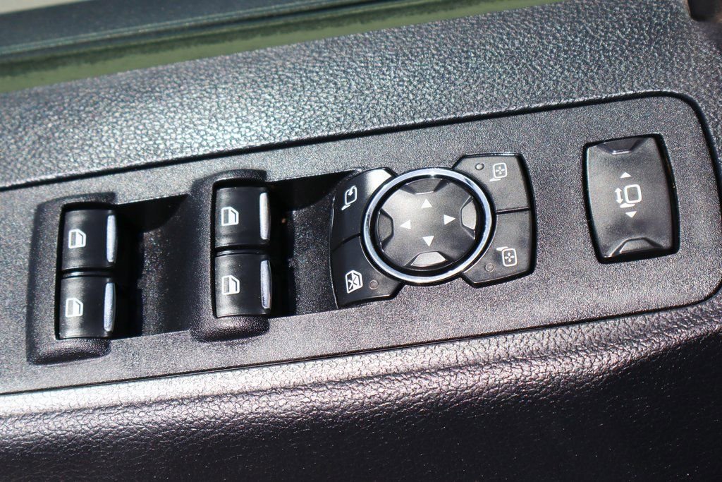 Used 2017 Ford F350 Lariat w/ Chrome Package image 15