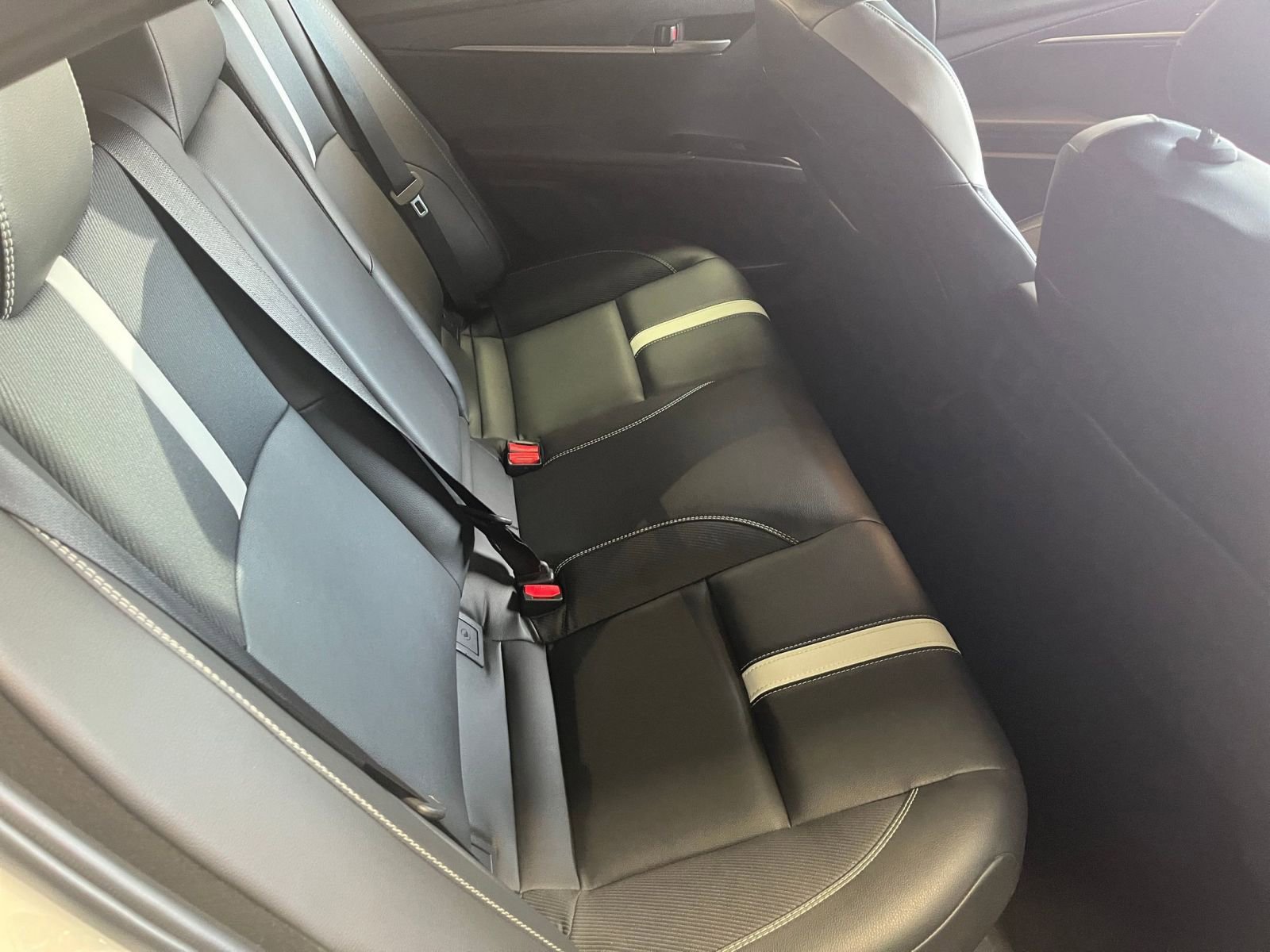 Used 2025 Toyota Camry SE FWD image 38