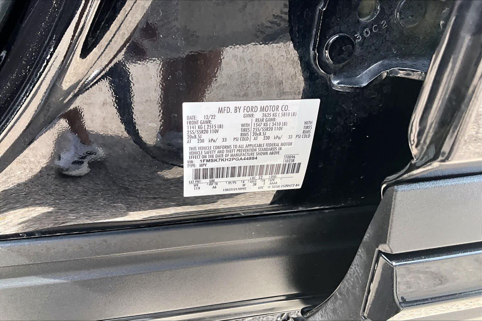 Used 2023 Ford Explorer ST-Line w/ Class IV Trailer Tow Package RWD image 35