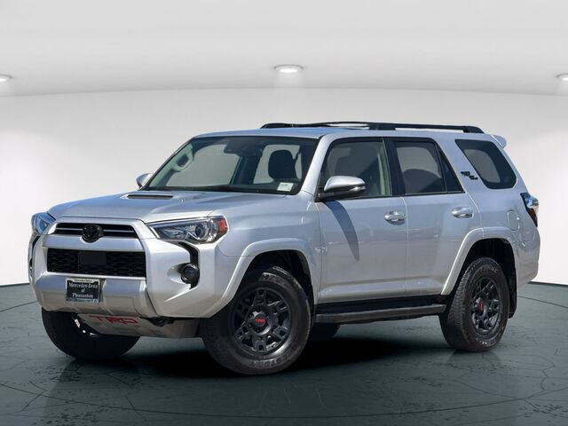 Used 2021 Toyota 4Runner TRD Off-Road Premium w/ Moonroof Package AWD/4WD image 2
