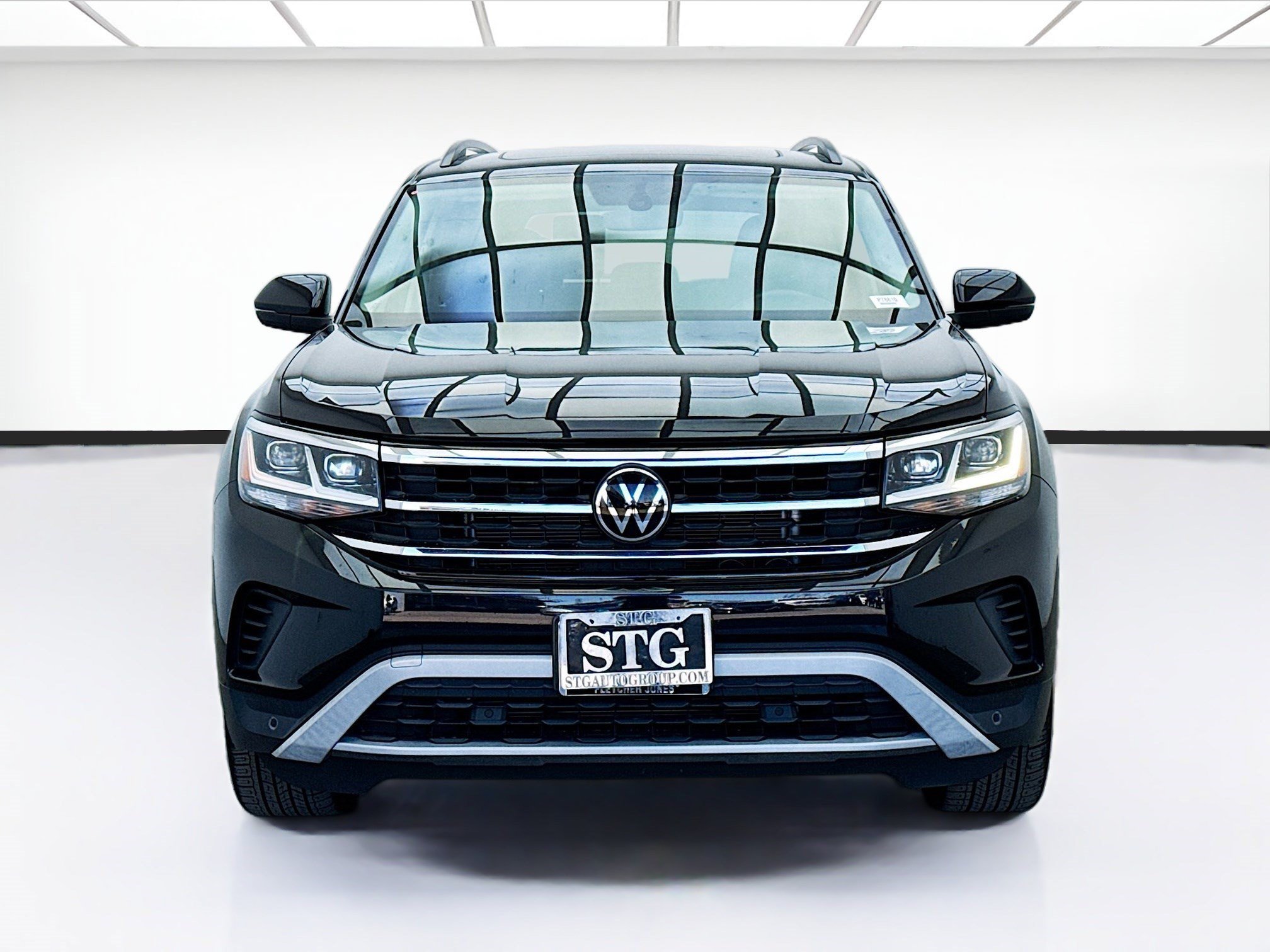 Used 2023 Volkswagen Atlas SE FWD image 2