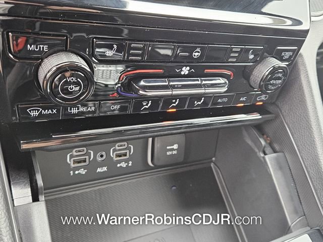 New 2025 Jeep Grand Cherokee L Laredo w/ Luxury Tech Group I AWD/4WD image 23
